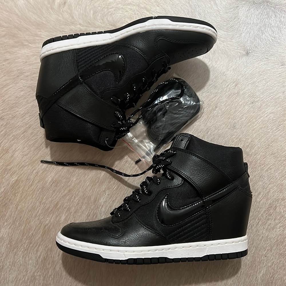 Nike wedge sneakers Sz 7.5